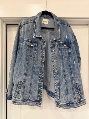 Women’s Light Blue Washed Denim Jean Jacket - Worn Label